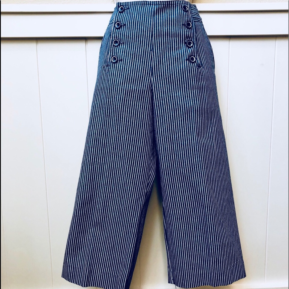 NWOT Larry Levine Petites crop wide leg pants